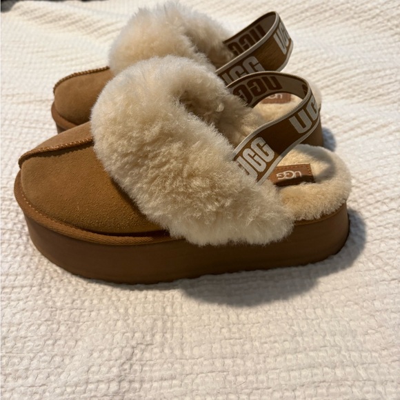 UGG Women's Brown and Cream Fluffy Platform Mules - Picture 2 of 5